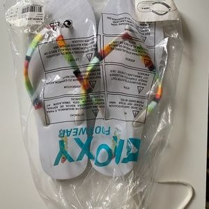 ROXY FLIP FLOPS NWT